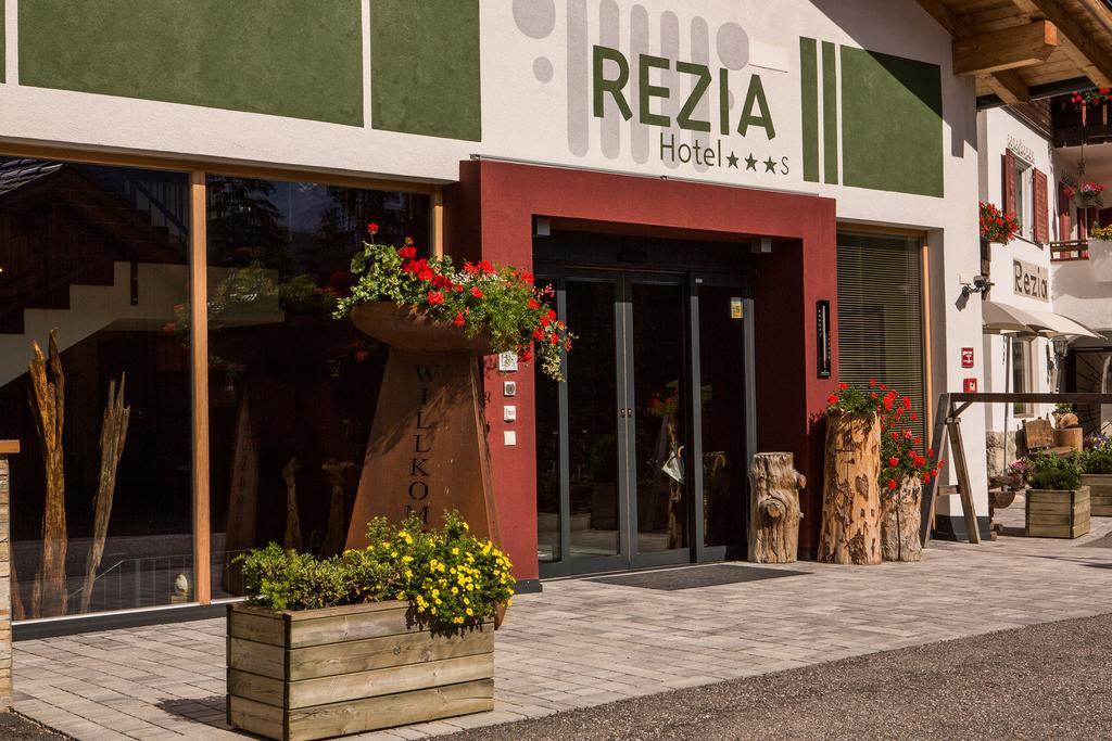 Hotel Rezia La Villa  Exterior foto